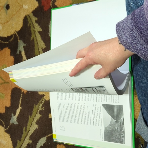 Book - Picture 4 of 5